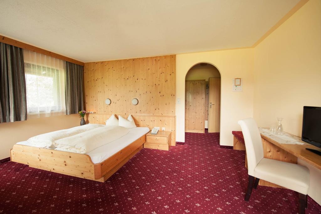 Hotel Steuxner Neustift im Stubaital Værelse billede