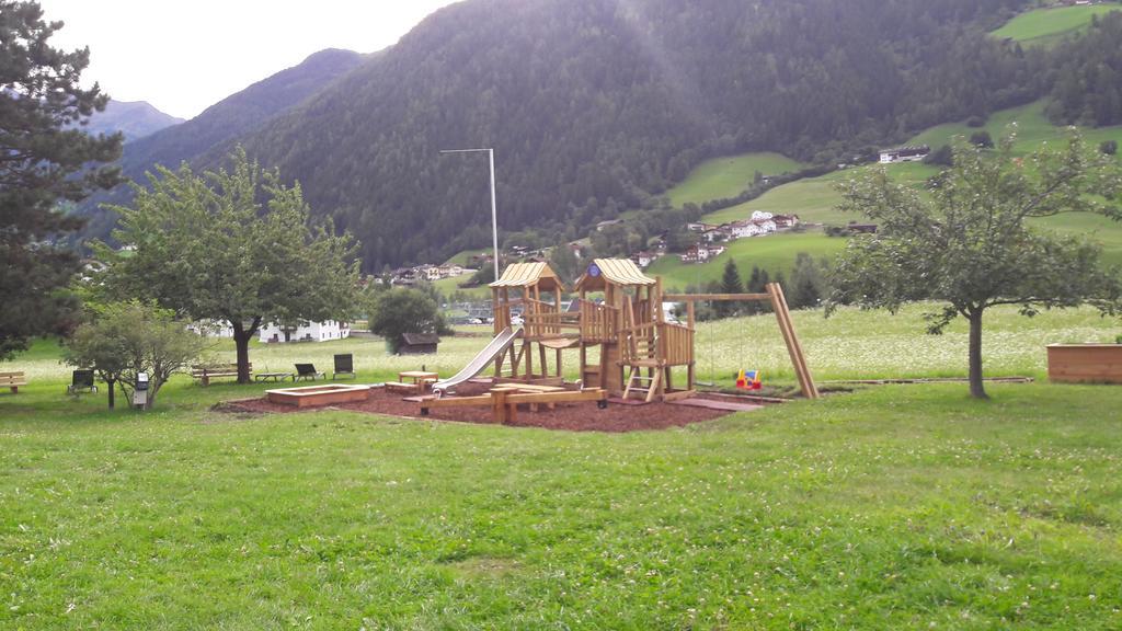 Hotel Steuxner Neustift im Stubaital Eksteriør billede